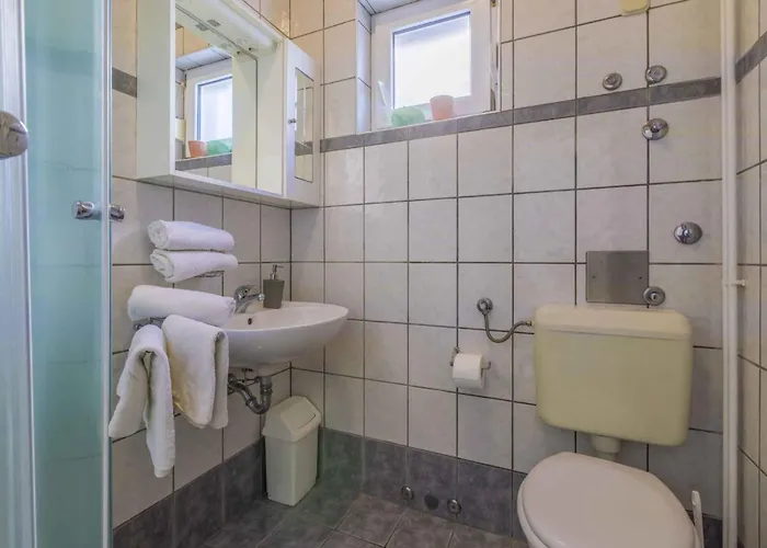 One-bedroom In Crikvenica Xvi 公寓 茨里克韦尼察