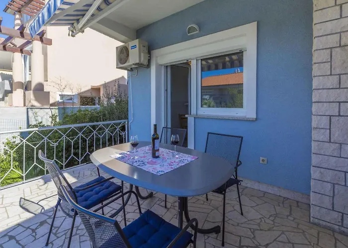 One-bedroom In Crikvenica Xvi 公寓