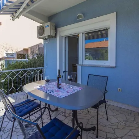 One-bedroom In Crikvenica Xvi 公寓