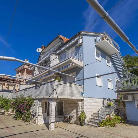 One-bedroom In Crikvenica Xvi 德拉马利